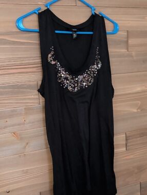 Wassio Embellished Black Sleeveless Scoop Neck Tank Top